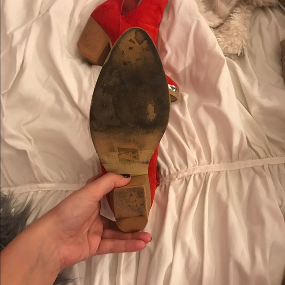 Red booties - Picture 4 of 4